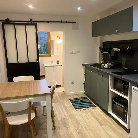 L Ermitage 4 Couchages Avec Terrasse Et Jardin, A 7 Kms De Metz Apartmán