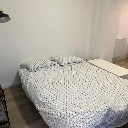 L Ermitage 4 Couchages Avec Terrasse Et Jardin, A 7 Kms De Metz * Lessy